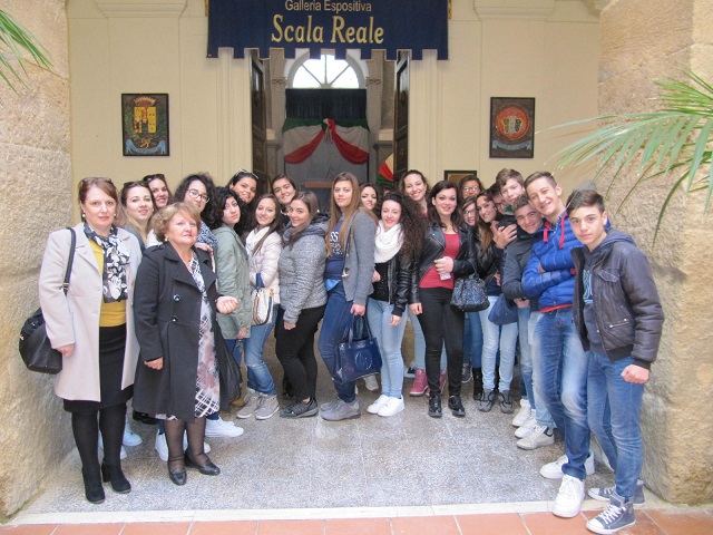 Gli studenti dell’Istituto “Fermi” visitano il Palazzo dell’ex Provincia di Agrigento
