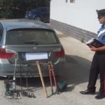 Forza un posto di blocco con auto rubata ed arnesi da scasso: arresto nell’agrigentino