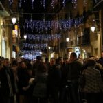 Agrigento, aria di Natale in via Atenea: installate le luminarie e musica in filodiffusione