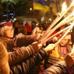 75° Mandorlo in Fiore di Agrigento: dalla “fiaccolata” un messaggio di pace e fratellanza fra i popoli