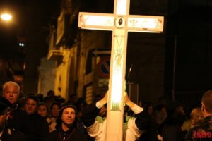 croce processione