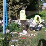 Licata, imprenditore beccato ad abbandonare rifiuti per strada: scatta la sanzione