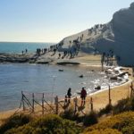 Scala dei Turchi, turista cinese scivola e rimane ferito: arrivano i soccorsi