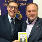 Consegnato al Governatore Lions Sicilia, Vincenzo Leone il libro “PIRATERIE”di Francesco Pira
