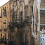Agrigento, cavi penzolanti in centro storico: chiesto intervento
