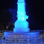 Agrigento celebra la giornata mondiale delle persone con disabilità: illuminato d’azzurro il monumento ai caduti