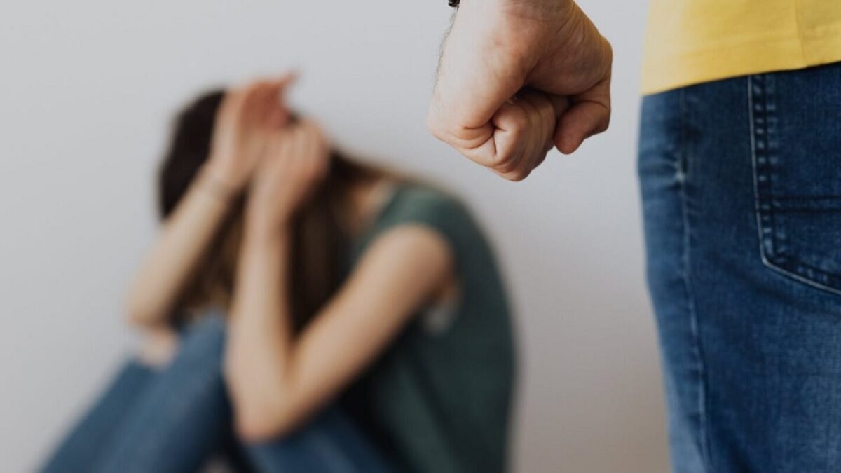 Agrigento, maltrattamenti in famiglia: nei guai madre e figlio