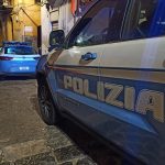 Agrigento, ruba generi alimentari minacciando poliziotto: arrestato 26enne