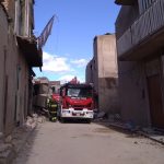 Cede muro di una casa disabitata nel centro di Ravanusa: strada chiusa e area interdetta