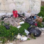 Siculiana, rifiuti per strada: “beccati e sanzionati” i presunti responsabili