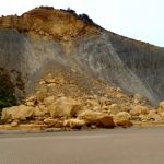 Crolla la collina di Capo Rossello: l’allarme di Mareamico – VIDEO