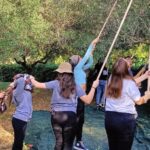 Ambiente e solidarietà: al Giardino Botanico gli studenti dell’I.T.E.T. “Sciascia” impegnati nella raccolta delle olive