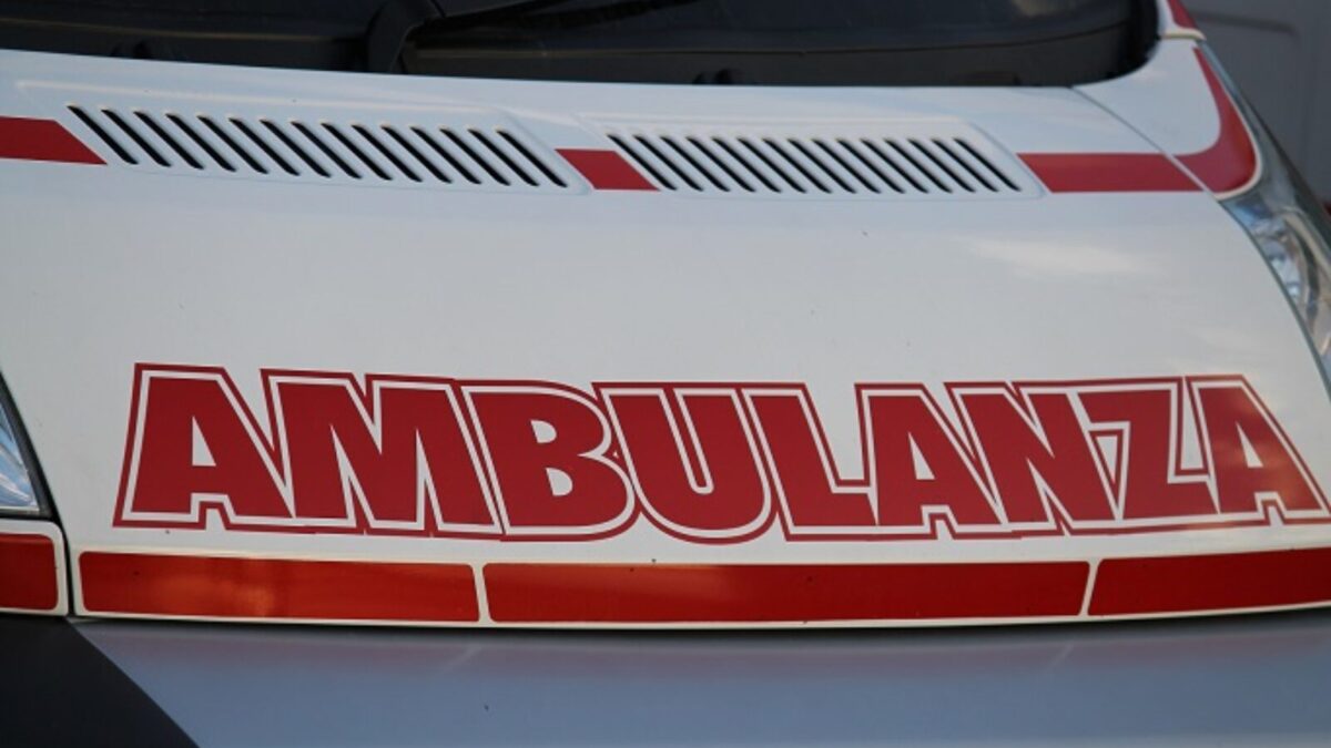 Agrigento, anziana trovata morta in casa: intervengono poliziotti e sanitari del 118