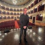 Baglioni incanta Lampedusa: oltre 10 mila spettatori per l’anteprima del “GrandTour”