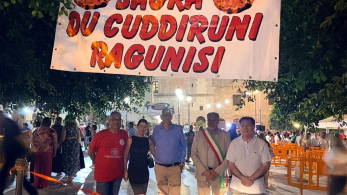Aragona celebra il “Cuddiruni”: grande successo per la sagra dedicata alla tradizione gastronomica locale