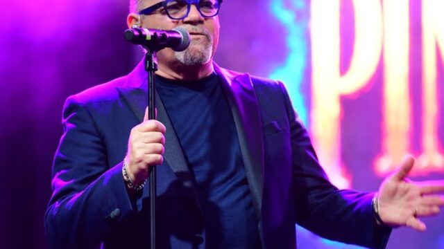 Pino Minio in concerto al Borgo Callea di Cammarata