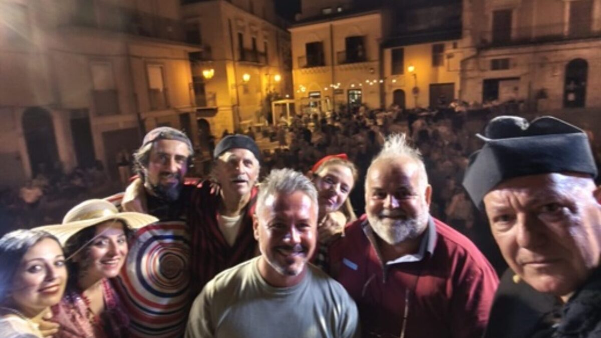 Angela Sacco, cinque personaggi e un’estate vissuta sul palcoscenico