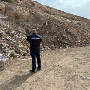 Lampedusa, controlli ambientali dei Carabinieri: 7 persone denunciate e sequestrati circa 400 metri cubi di rifiuti